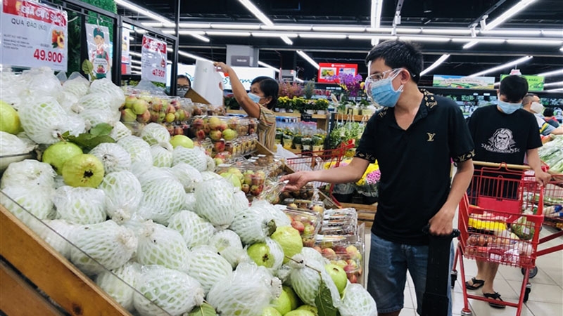 HCM City ensures adequate supply of goods amid social distancing